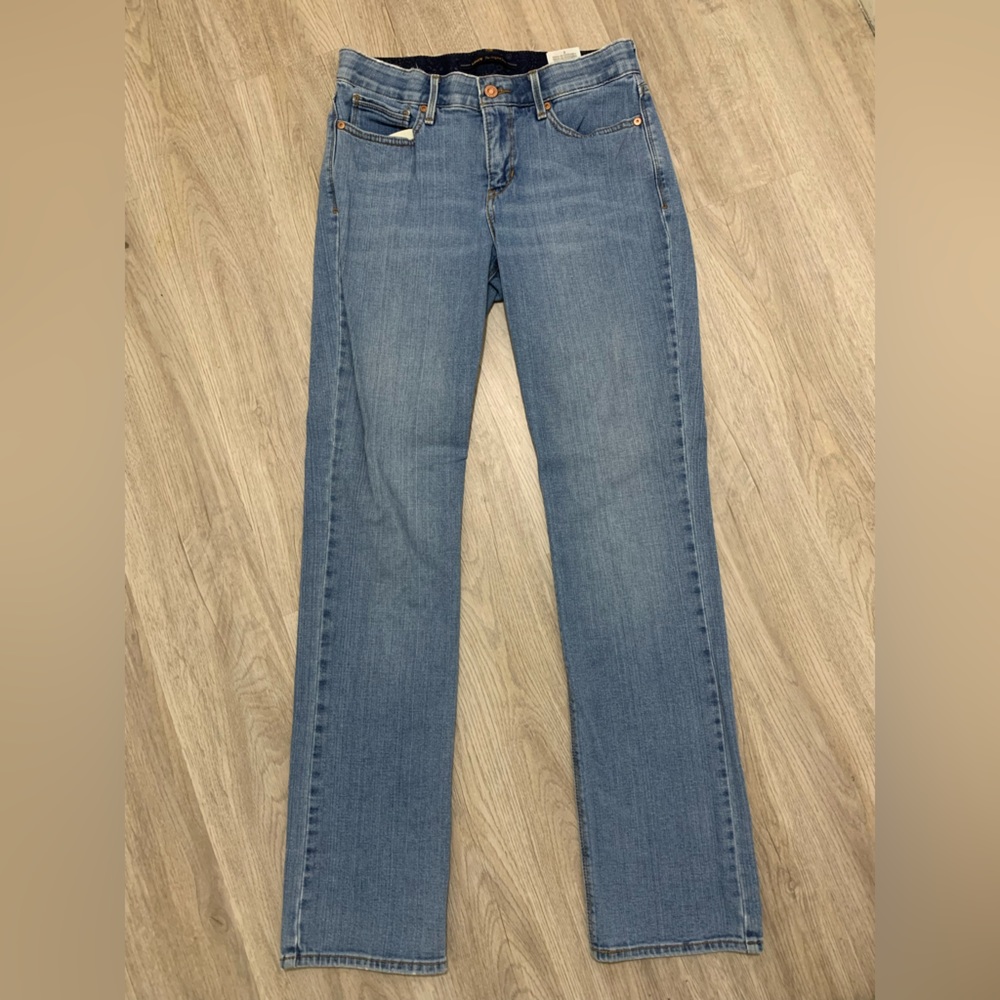 size 6, straight leg Levi’s.